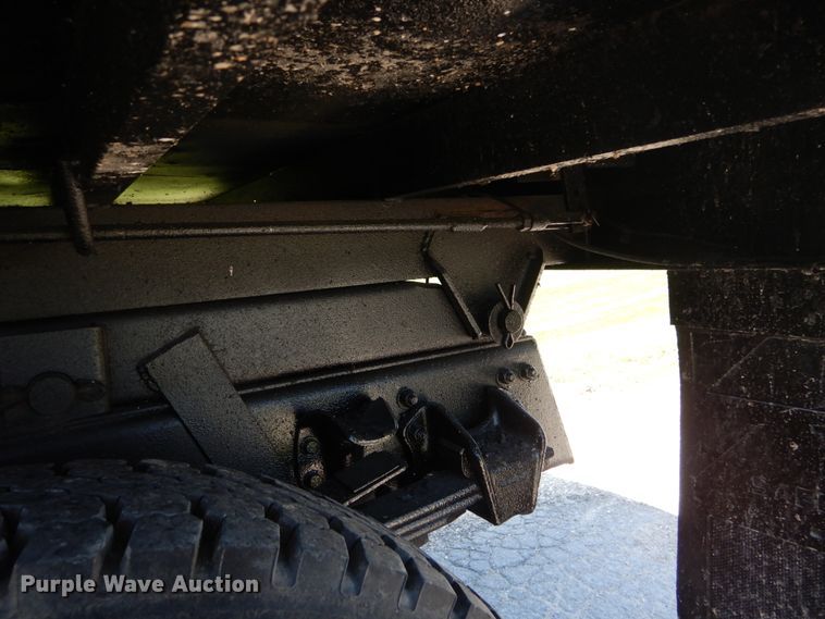 image for item IY9630 1999 Freightliner FL70  dump truck