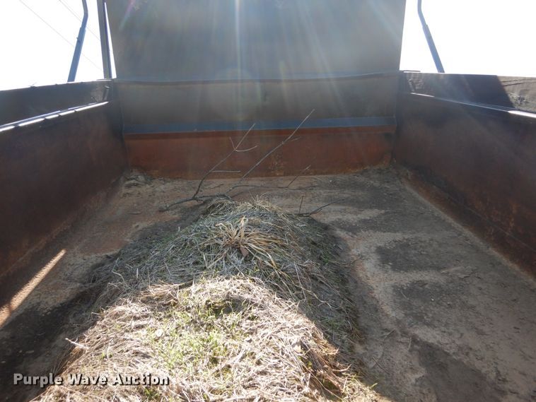 image for item IY9630 1999 Freightliner FL70  dump truck