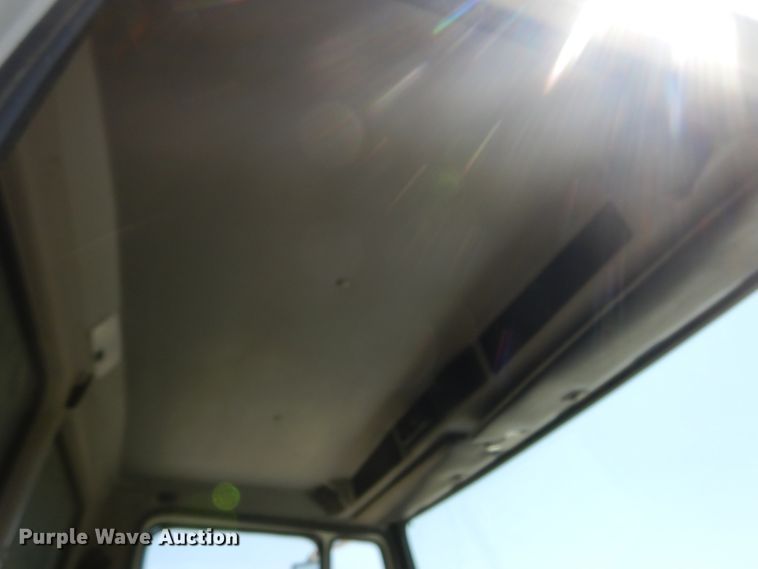 image for item IY9630 1999 Freightliner FL70  dump truck