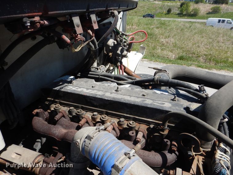 image for item IY9630 1999 Freightliner FL70  dump truck