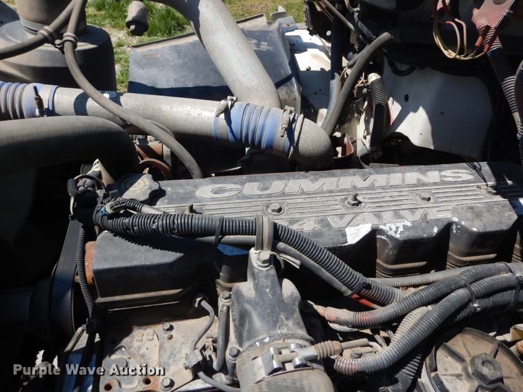 image for item IY9630 1999 Freightliner FL70  dump truck