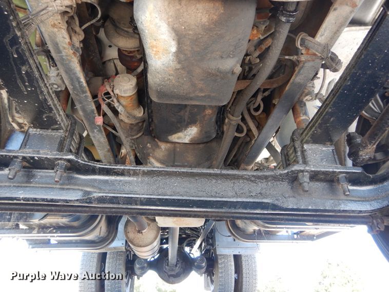 image for item IY9630 1999 Freightliner FL70  dump truck