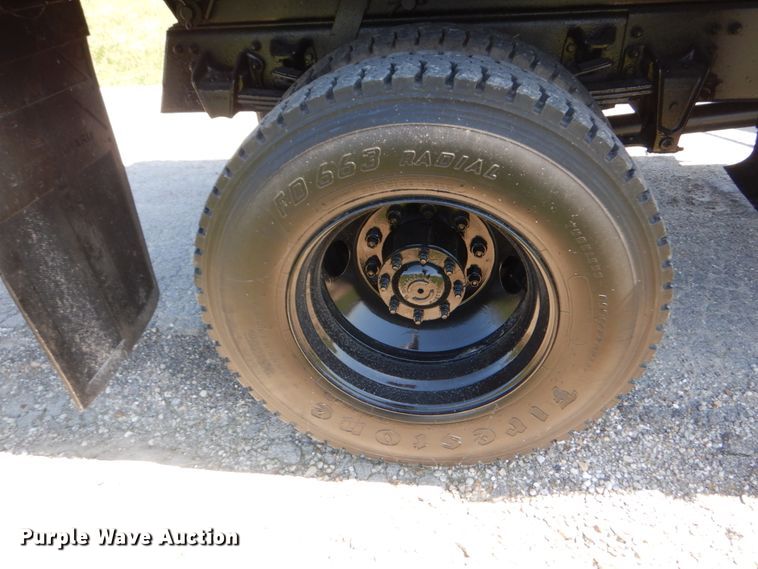 image for item IY9630 1999 Freightliner FL70  dump truck