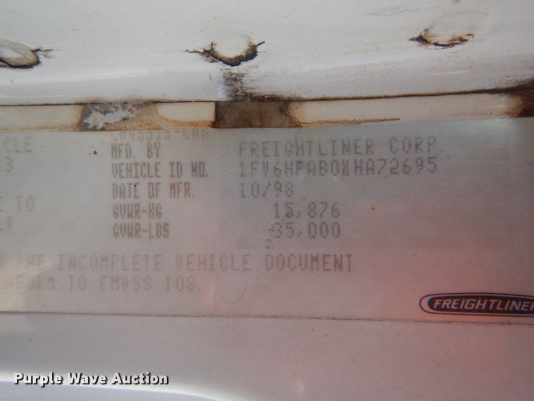 image for item IY9630 1999 Freightliner FL70  dump truck