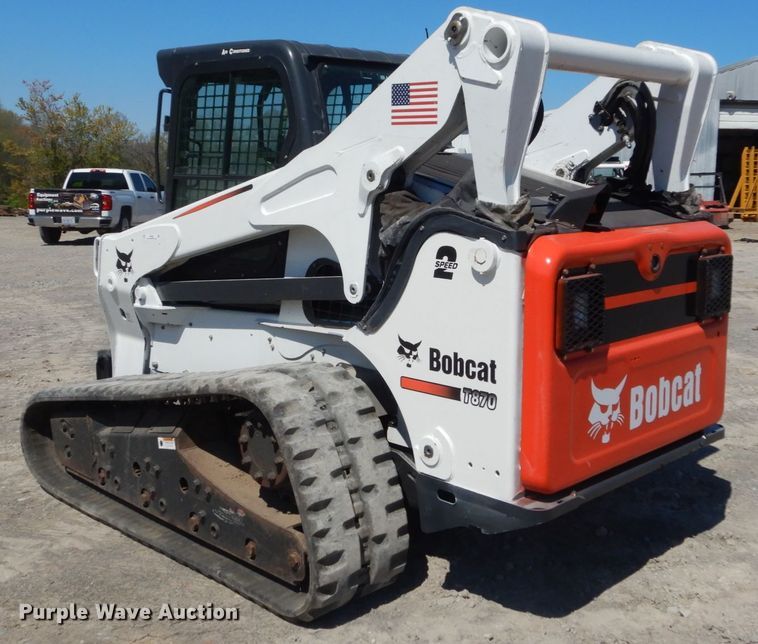 image for item IY9636 2011 Bobcat T870  tracked skid steer loader
