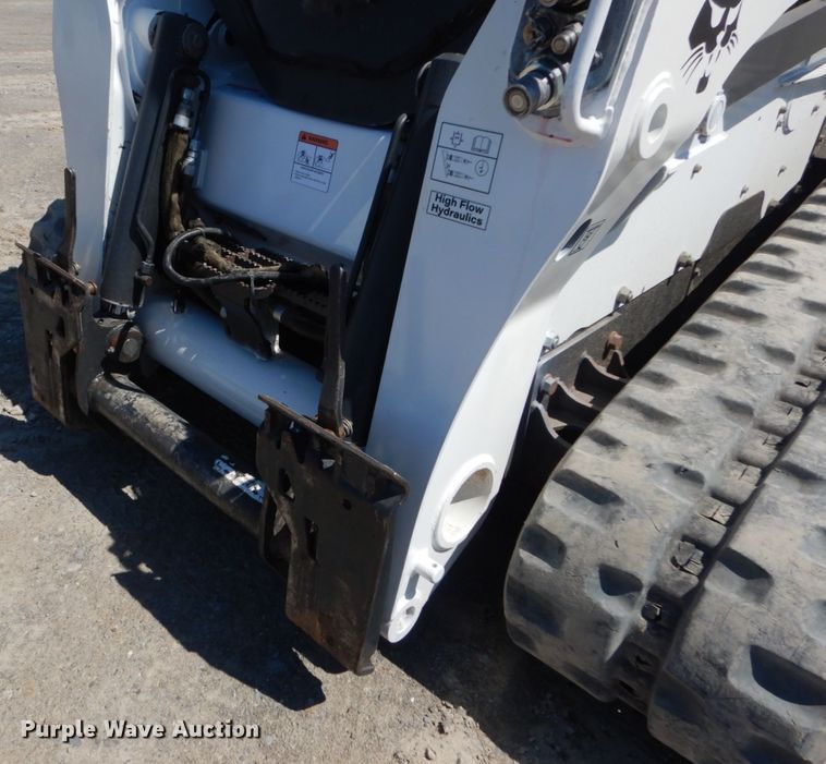 image for item IY9636 2011 Bobcat T870  tracked skid steer loader