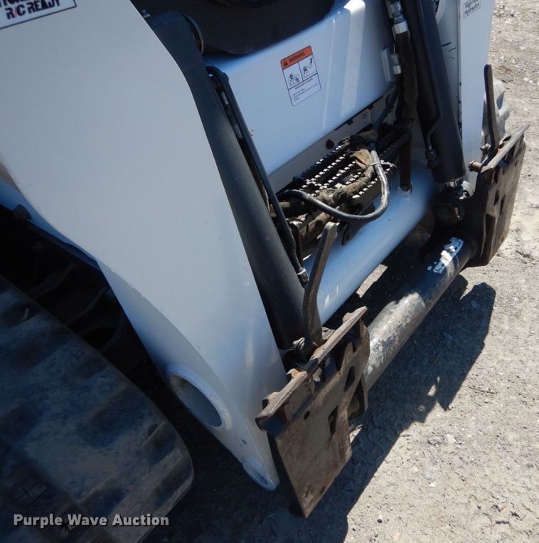 image for item IY9636 2011 Bobcat T870  tracked skid steer loader
