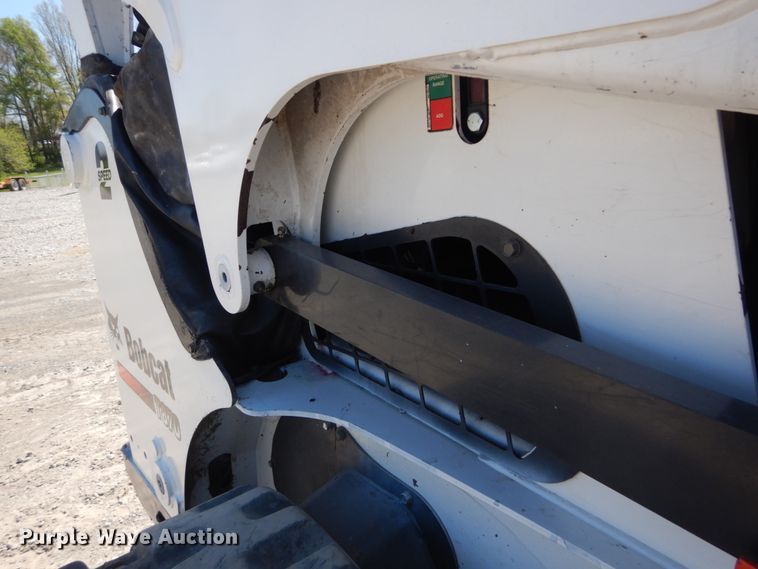 image for item IY9636 2011 Bobcat T870  tracked skid steer loader