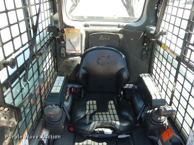 image for item IY9636 2011 Bobcat T870  tracked skid steer loader