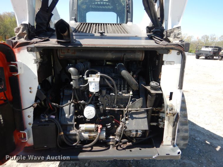 image for item IY9636 2011 Bobcat T870  tracked skid steer loader