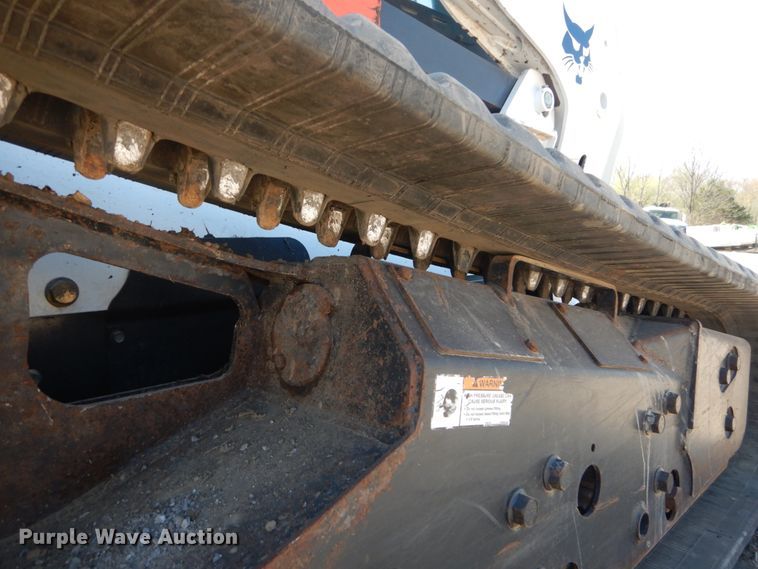 image for item IY9636 2011 Bobcat T870  tracked skid steer loader