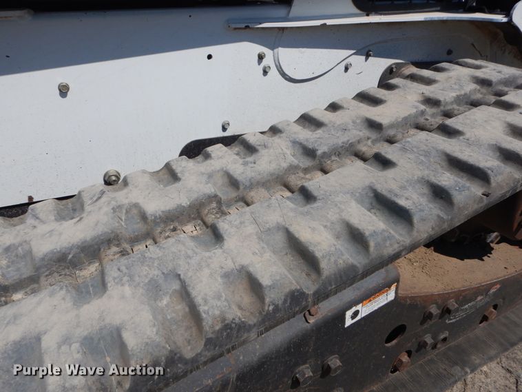 image for item IY9636 2011 Bobcat T870  tracked skid steer loader