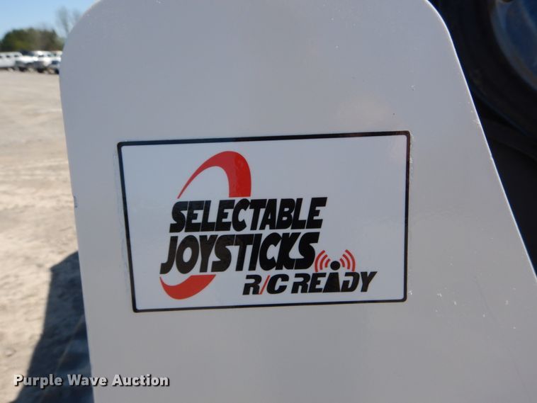 image for item IY9636 2011 Bobcat T870  tracked skid steer loader