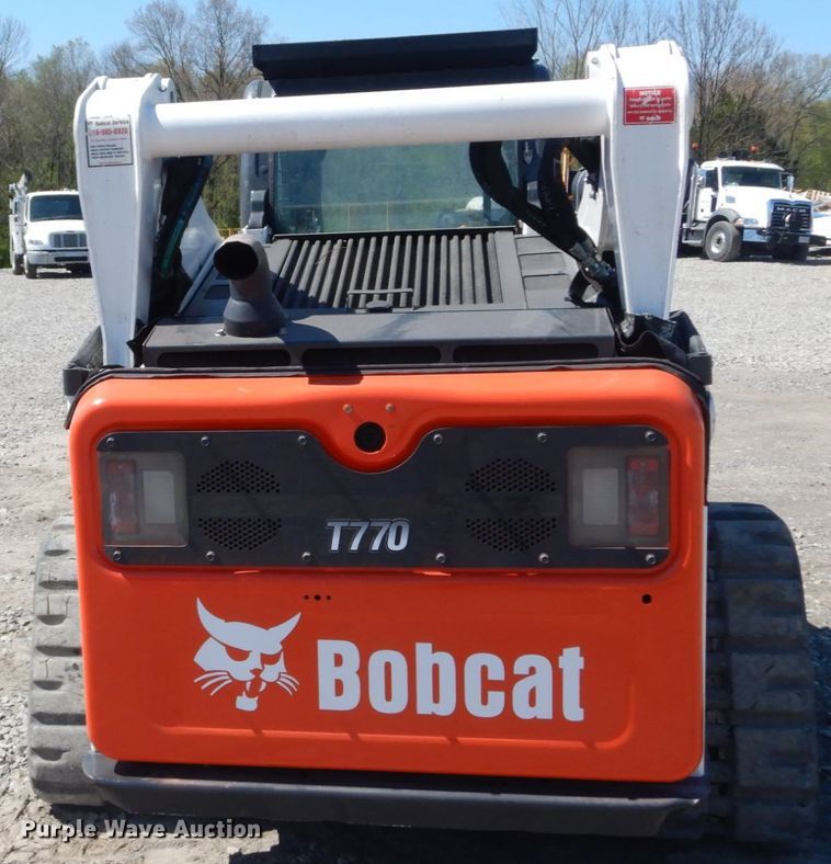 image for item IY9637 2018 Bobcat T770  tracked skid steer loader