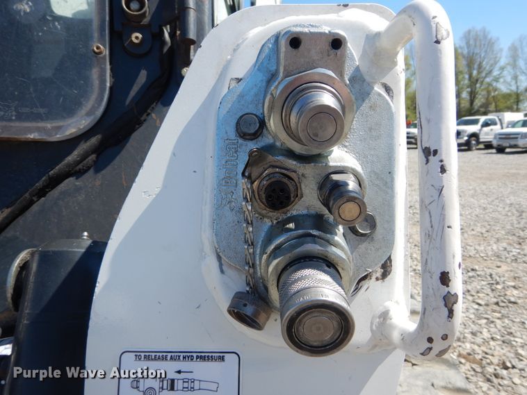 image for item IY9637 2018 Bobcat T770  tracked skid steer loader