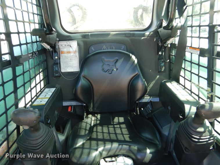 image for item IY9637 2018 Bobcat T770  tracked skid steer loader