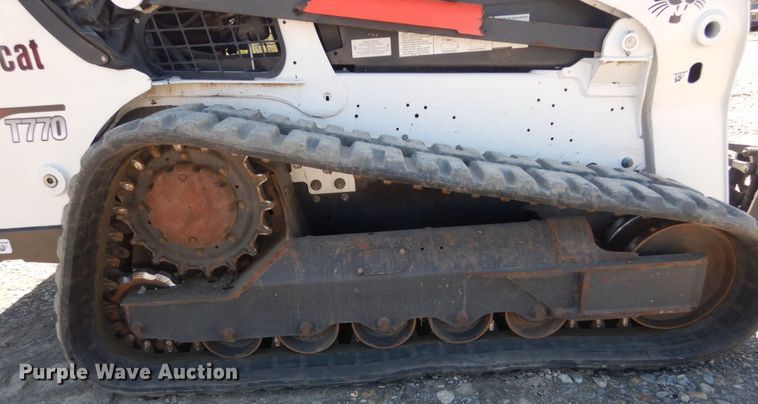 image for item IY9637 2018 Bobcat T770  tracked skid steer loader