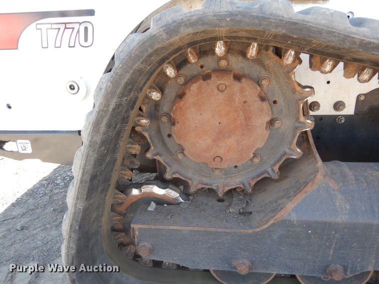 image for item IY9637 2018 Bobcat T770  tracked skid steer loader