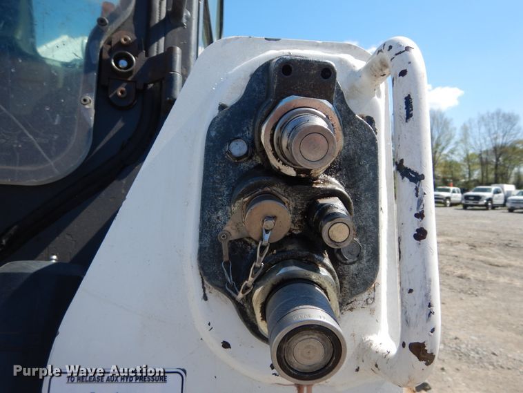 image for item IY9638 2018 Bobcat T870  tracked skid steer loader