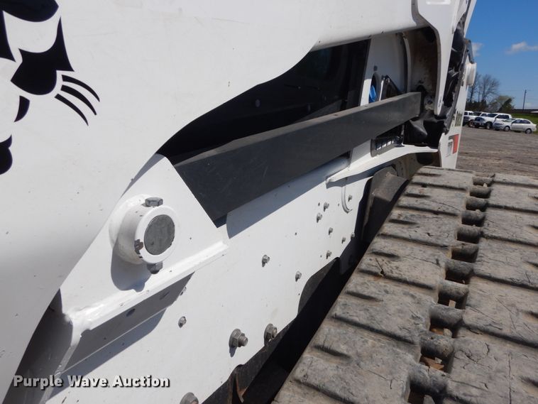 image for item IY9638 2018 Bobcat T870  tracked skid steer loader