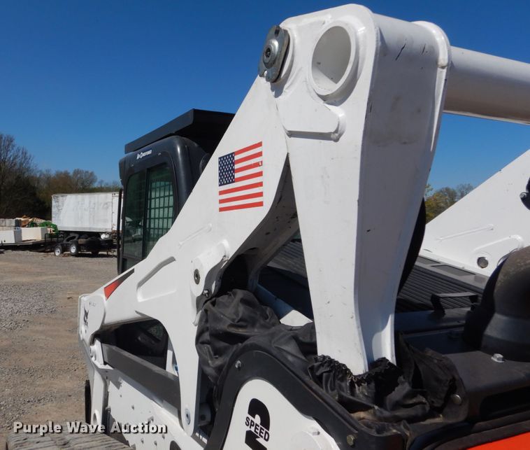 image for item IY9638 2018 Bobcat T870  tracked skid steer loader