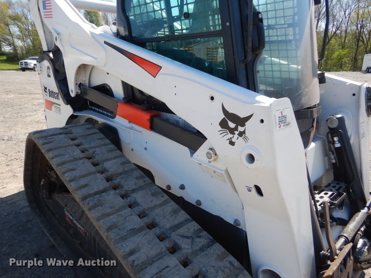 image for item IY9638 2018 Bobcat T870  tracked skid steer loader