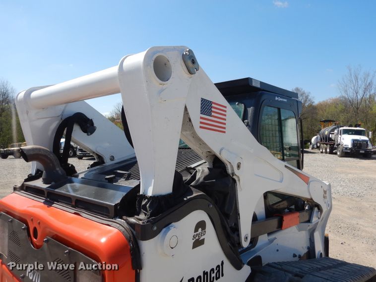 image for item IY9638 2018 Bobcat T870  tracked skid steer loader