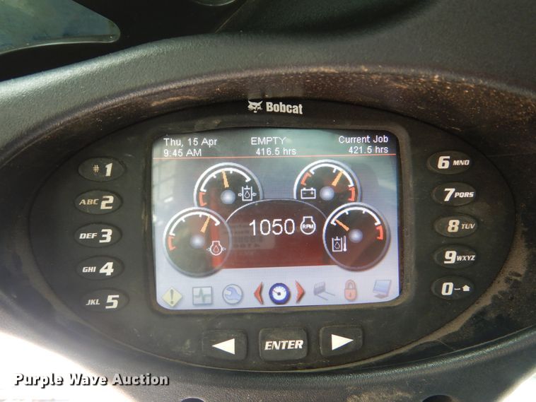 image for item IY9638 2018 Bobcat T870  tracked skid steer loader