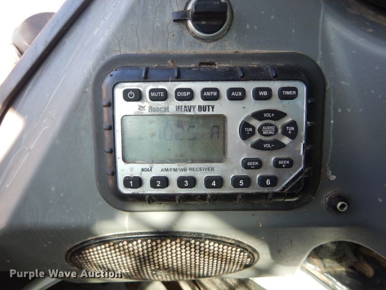 image for item IY9638 2018 Bobcat T870  tracked skid steer loader