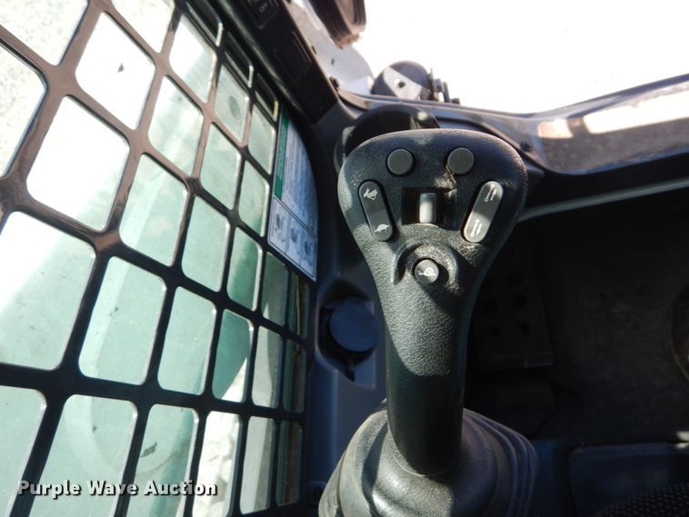 image for item IY9638 2018 Bobcat T870  tracked skid steer loader