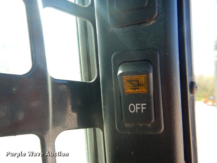 image for item IY9638 2018 Bobcat T870  tracked skid steer loader