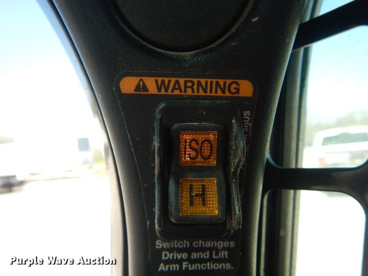 image for item IY9638 2018 Bobcat T870  tracked skid steer loader