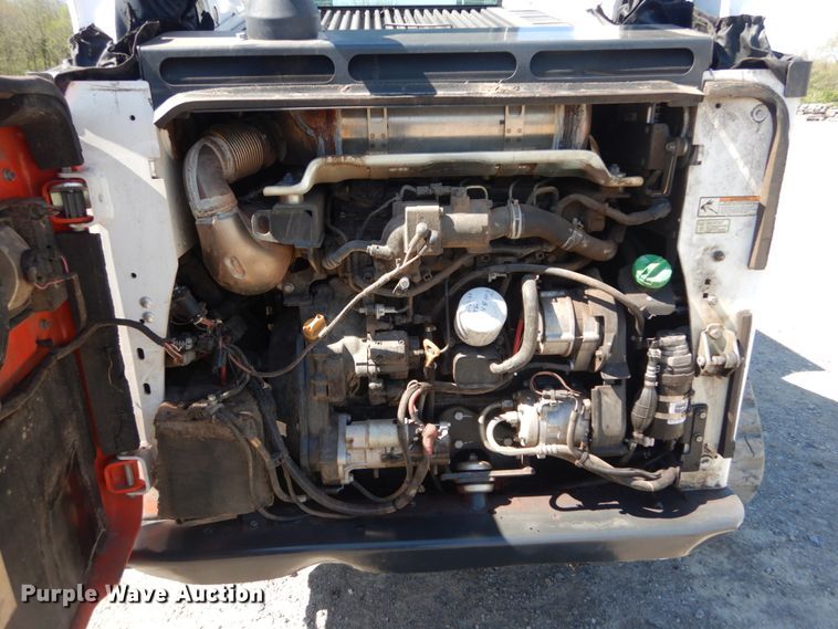 image for item IY9638 2018 Bobcat T870  tracked skid steer loader