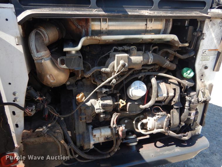 image for item IY9638 2018 Bobcat T870  tracked skid steer loader