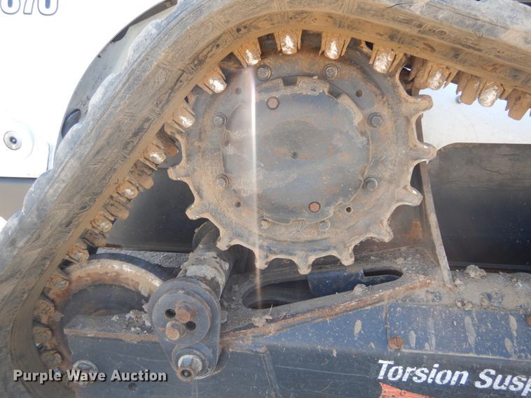 image for item IY9638 2018 Bobcat T870  tracked skid steer loader