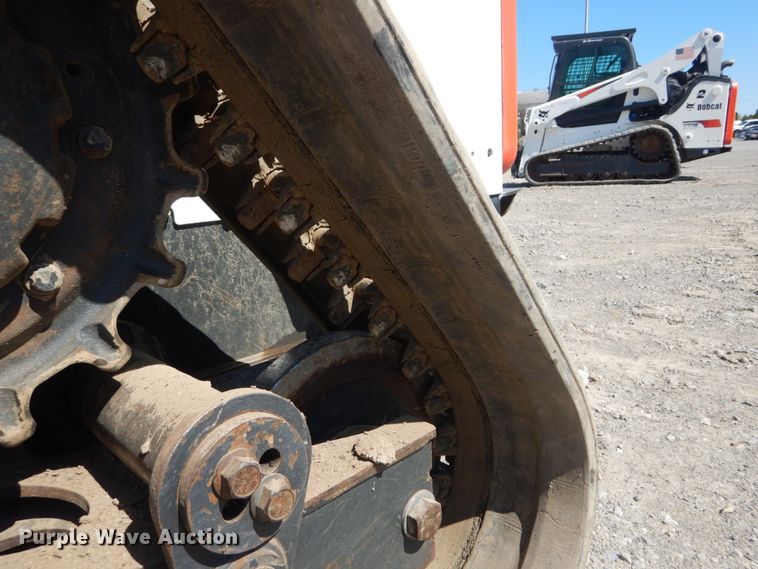 image for item IY9638 2018 Bobcat T870  tracked skid steer loader