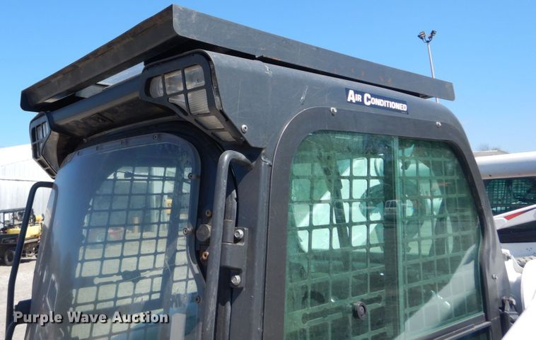 image for item IY9638 2018 Bobcat T870  tracked skid steer loader