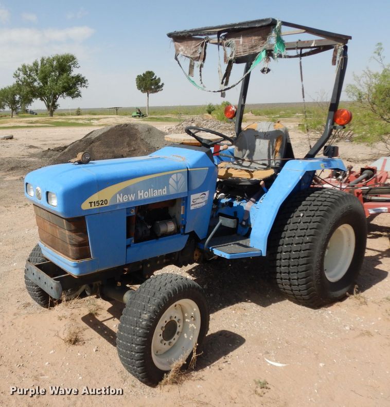 image for item DC2132 New Holland T1520  tractor