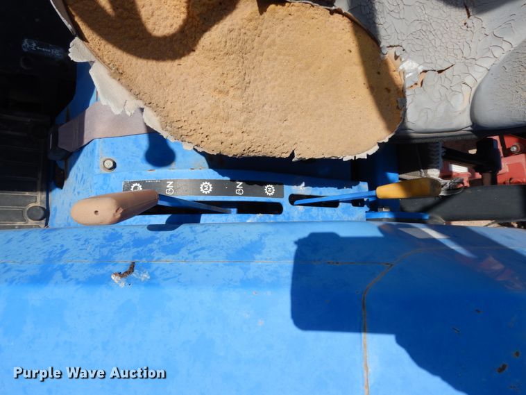 image for item DC2132 New Holland T1520  tractor