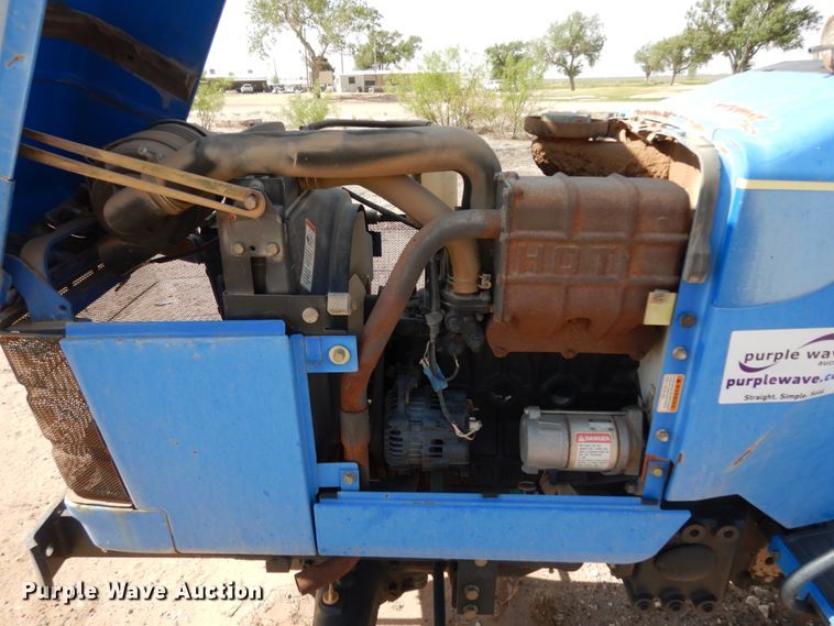 image for item DC2132 New Holland T1520  tractor