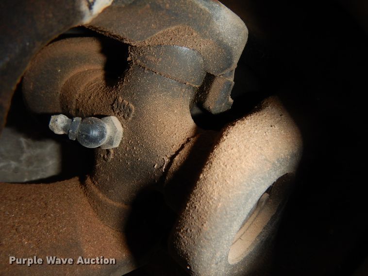 image for item DC2132 New Holland T1520  tractor