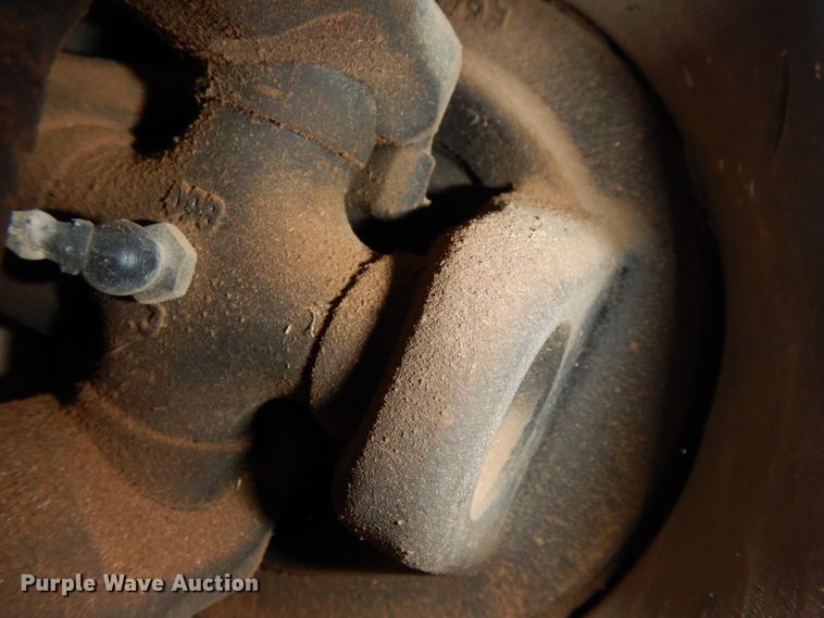 image for item DC2132 New Holland T1520  tractor