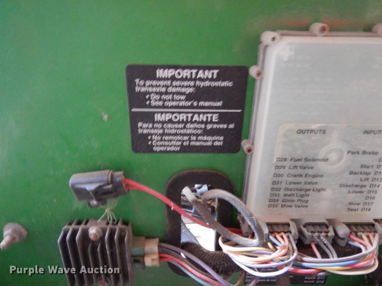 image for item DC2133 John Deere 2500  reel mower