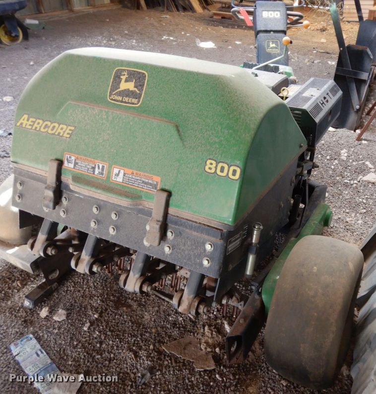 image for item DC2134 John Deere Aercore 800  aerator