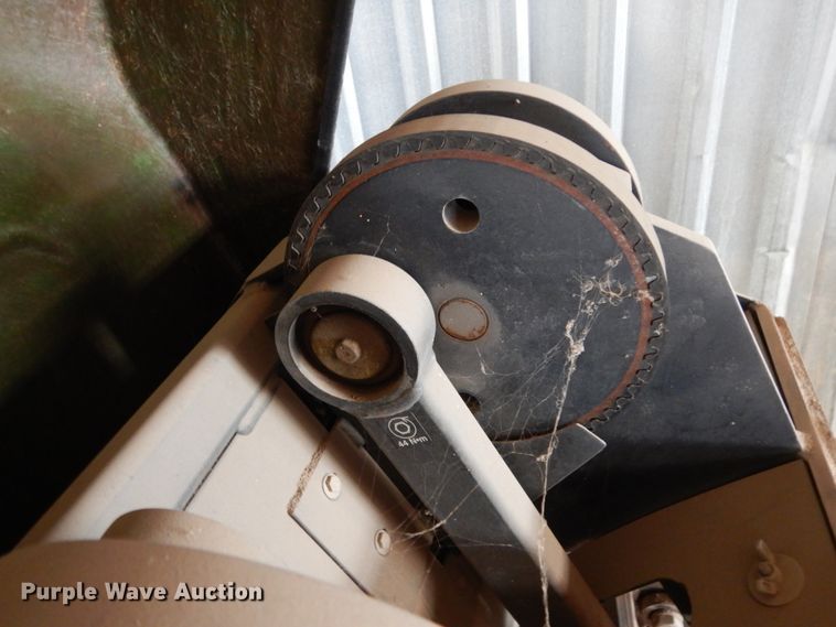 image for item DC2134 John Deere Aercore 800  aerator