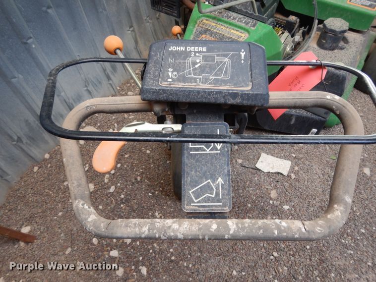 image for item DC2134 John Deere Aercore 800  aerator