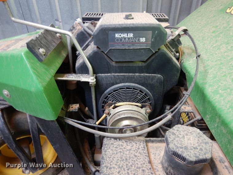 image for item DC2134 John Deere Aercore 800  aerator