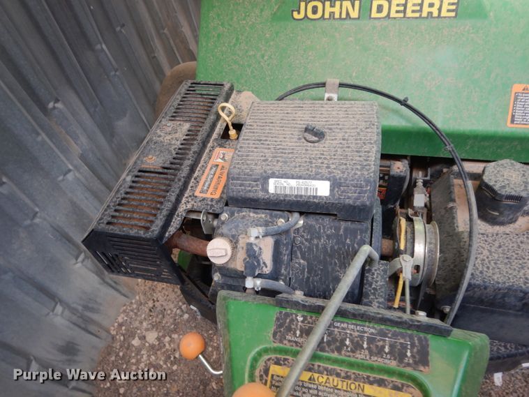 image for item DC2134 John Deere Aercore 800  aerator