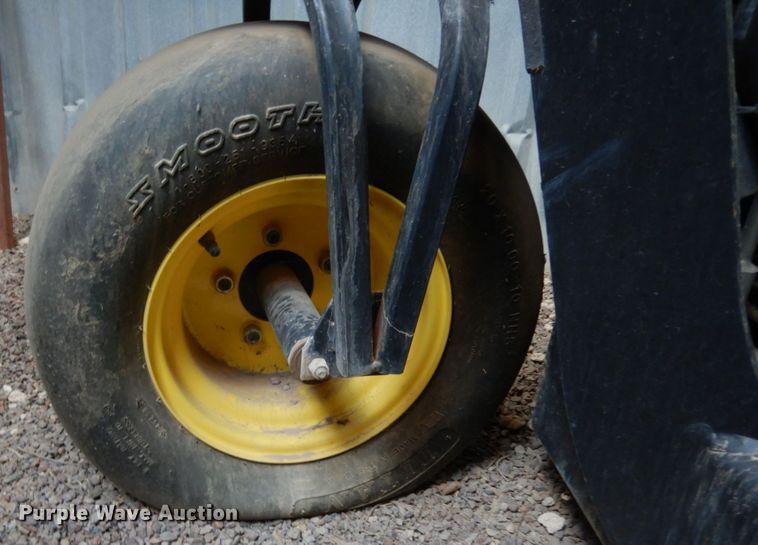 image for item DC2134 John Deere Aercore 800  aerator