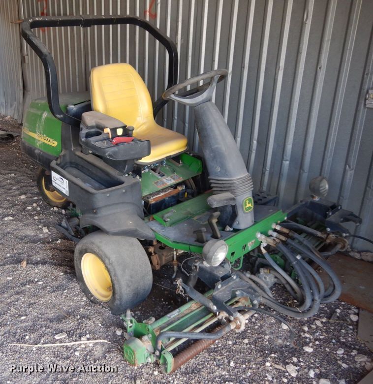 image for item DC2135 John Deere 2500A  reel mower
